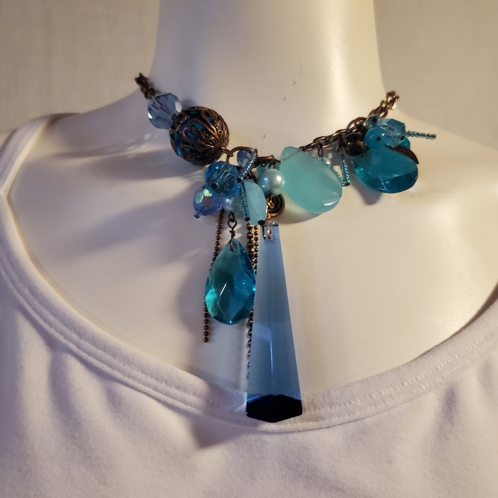 Vintage Glass Pendant Necklace